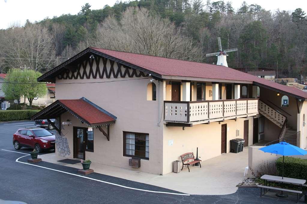 Quality Inn Downtown Helen Exterior photo
