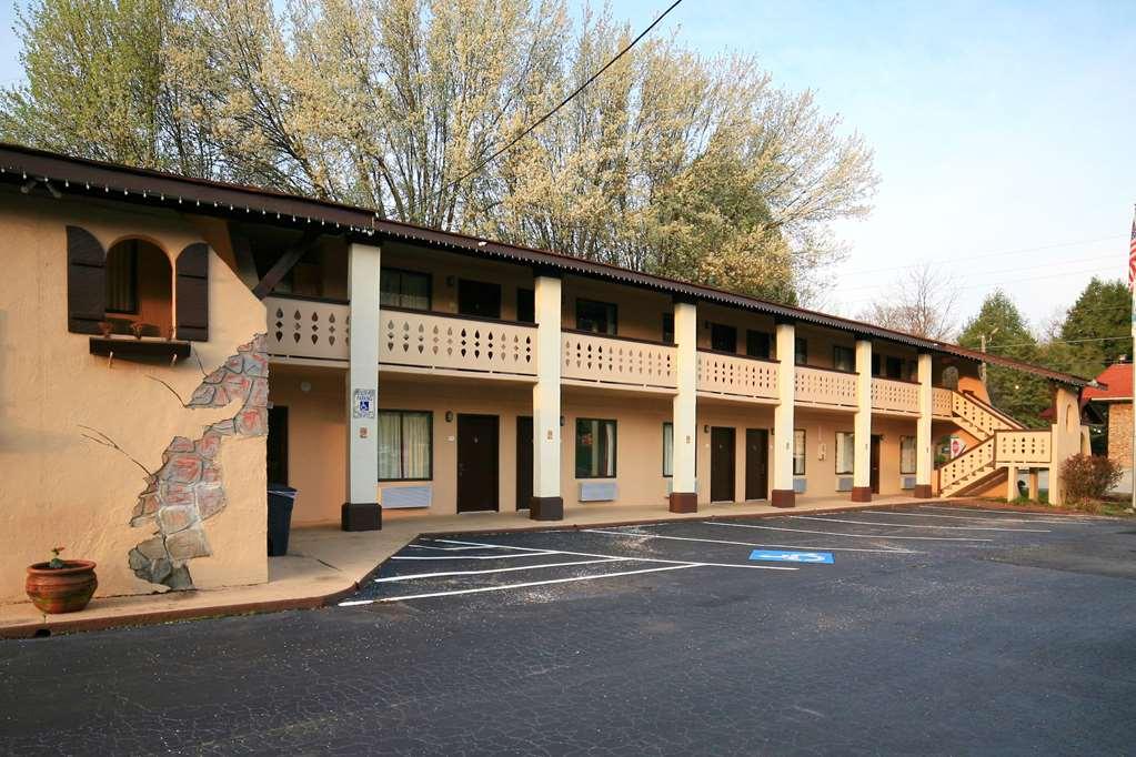 Quality Inn Downtown Helen Exterior photo