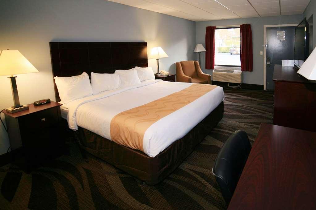 Quality Inn Downtown Helen Room photo
