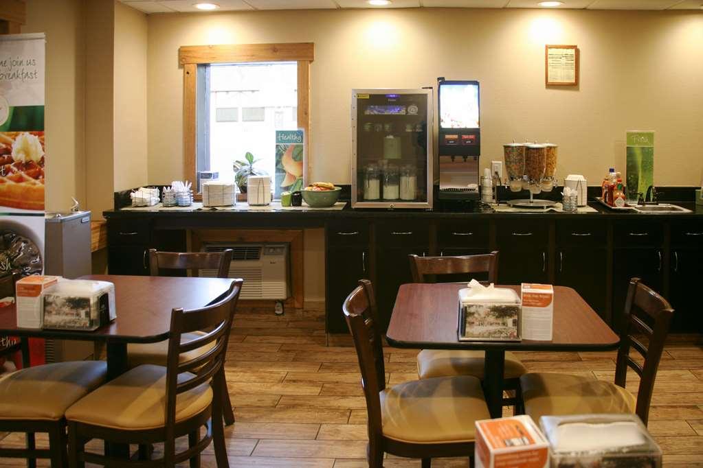 Quality Inn Downtown Helen Restaurant photo